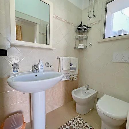 La Perla Bed & Breakfast 3*