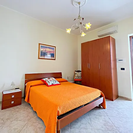 La Perla Castro (Lecce)