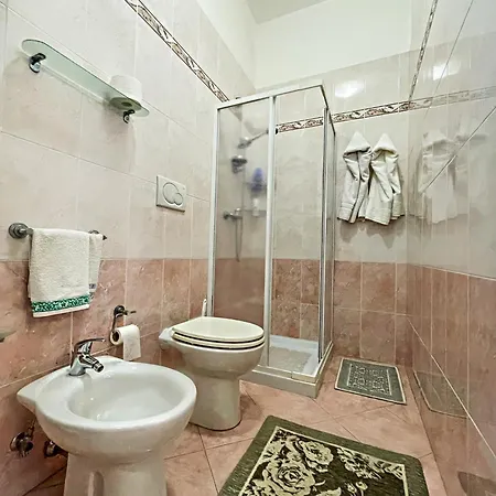 Oda ve Kahvaltı La Perla Castro (Lecce)